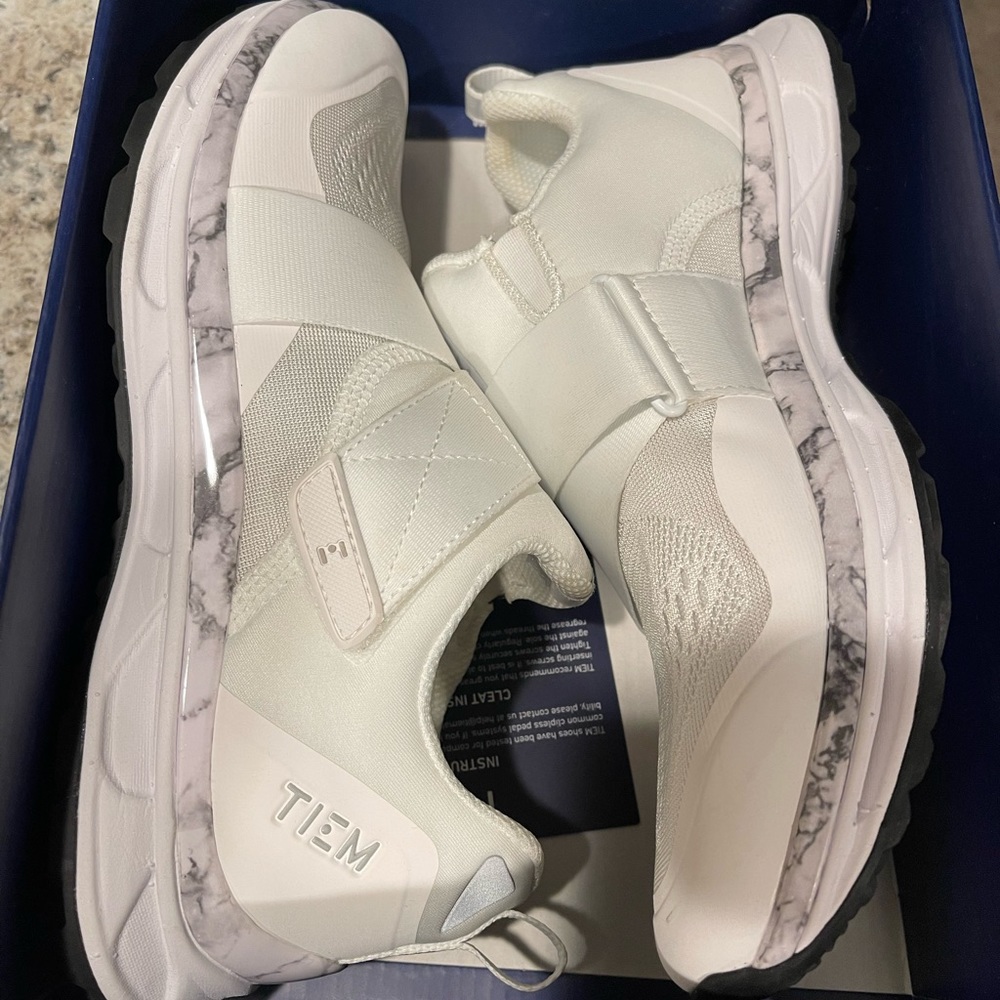 TIEM Cycling Shoes Slipstream White Marble Size 9.5.